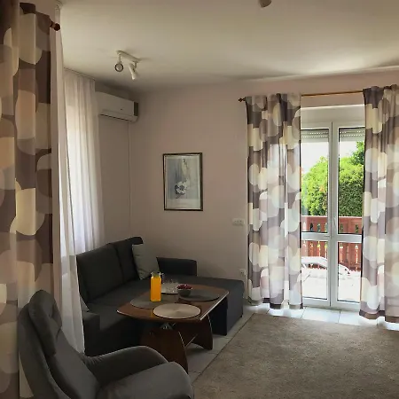 Apartament Voyage *